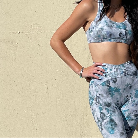 Lululemon matching set - Picture 5 of 5